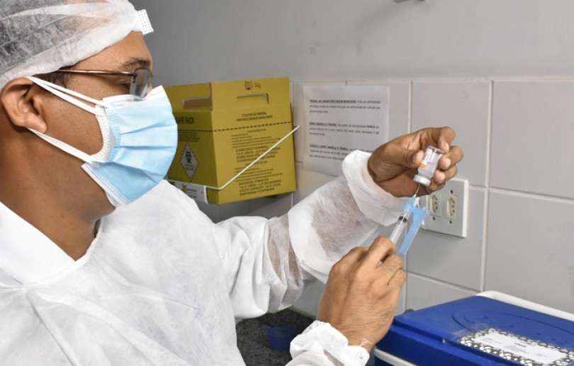 Nova subvariante do coronavírus faz procura por vacina crescer 349% em Petrópolis