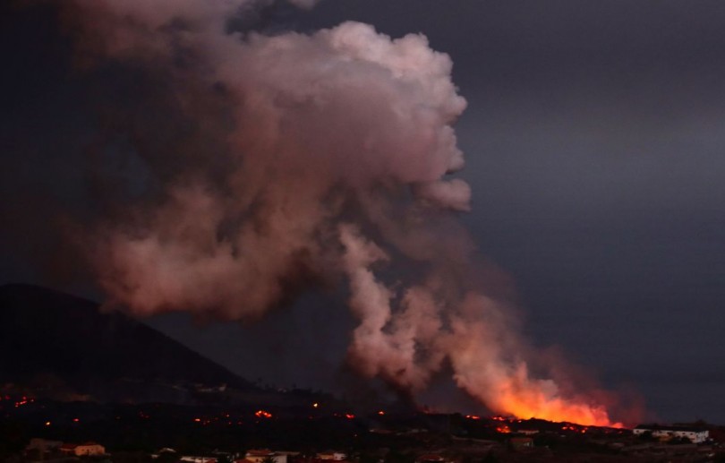 Fim de erupção de vulcão em ilha La Palma não está próximo