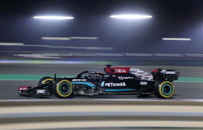 Lewis Hamilton conquista Grande Prêmio do Catar de Fórmula 1