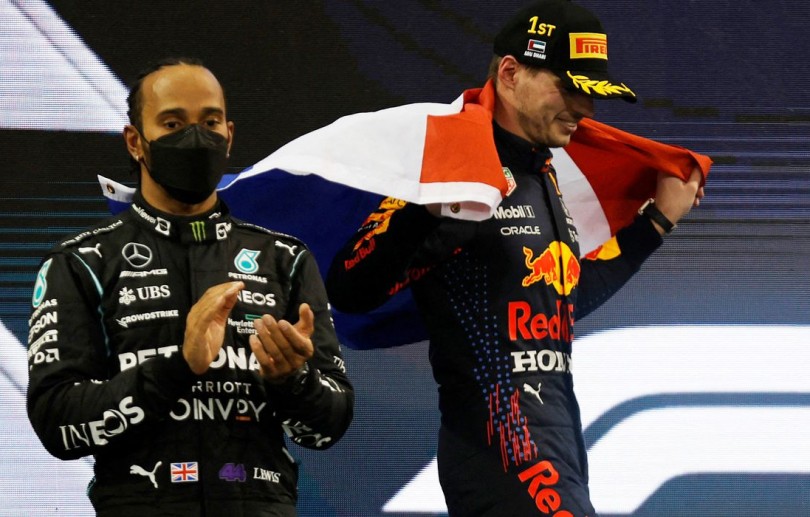 Mercedes protesta após Verstappen derrotar Hamilton na Fórmula 1