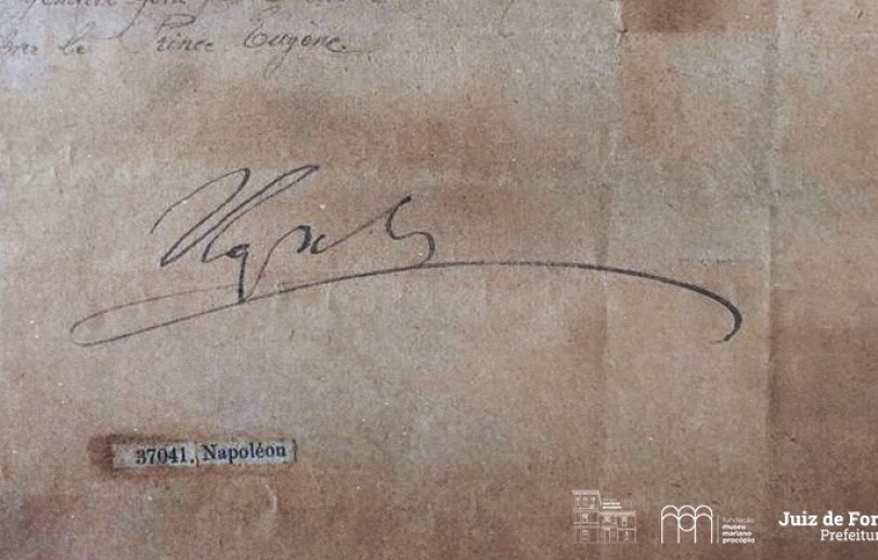 Artigo destaca coleção de autógrafos da Mapro, incluindo assinatura de Napoleão