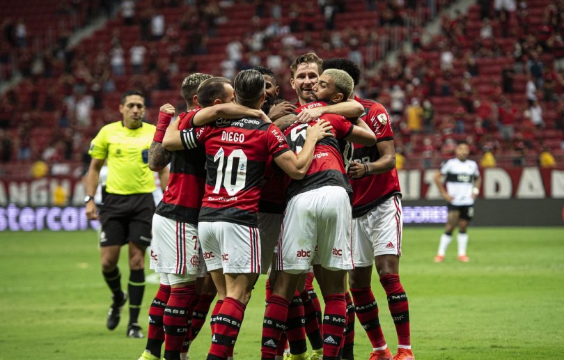 Flamengo goleia Olímpia em Brasília e vai à semifinal da Libertadores
