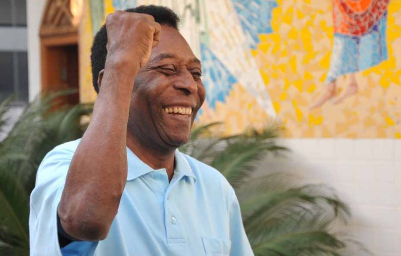 Pelé agradece carinho e diz estar "mais jovem" ao completar 81 anos