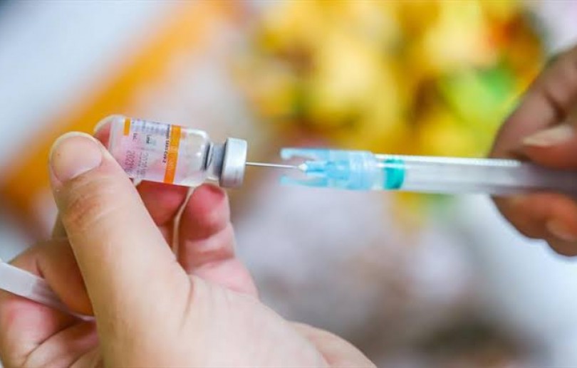 Polícia investiga empresa por fraude em oferta de vacina contra a Covid-19
