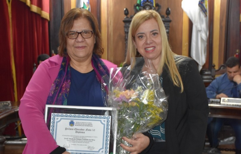 Câmara Municipal realiza entrega do Prêmio Educador Nota 10