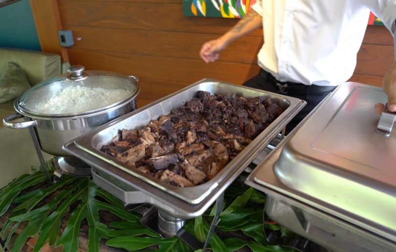 Bateria da Escola de Samba do Salgueiro é atração da feijoada do Soberano Locanda Bistrô, neste sábado (22)