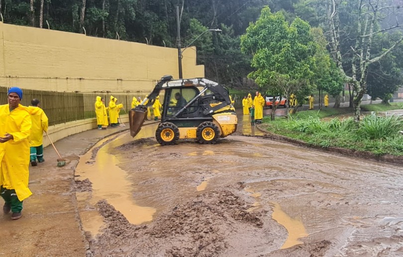 Chuvas em Petrópolis: Defesa Civil registra 81 ocorrências, mas não há vítimas