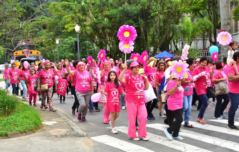 Petrópolis se prepara para o Outubro Rosa, campanha de prevenção ao câncer de mama