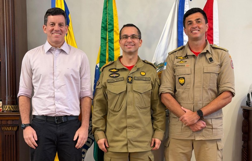 Prefeito Hingo Hammes anuncia coronel Vinícius Fernandes como novo secretário de Defesa Civil de Petrópolis
