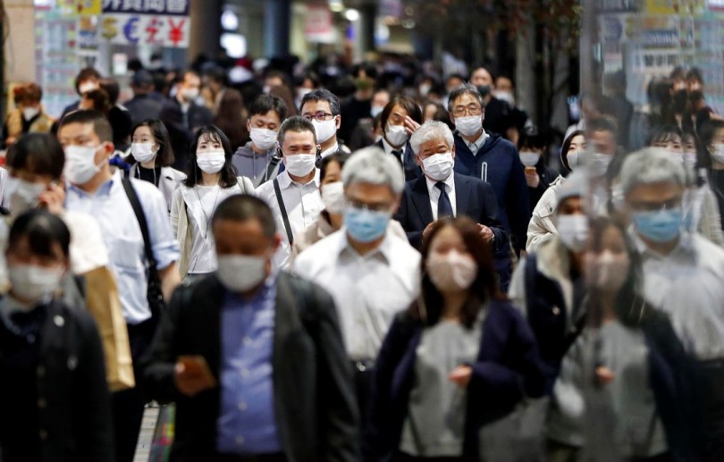 Japão amplia restrições após disparada de casos de covid-19
