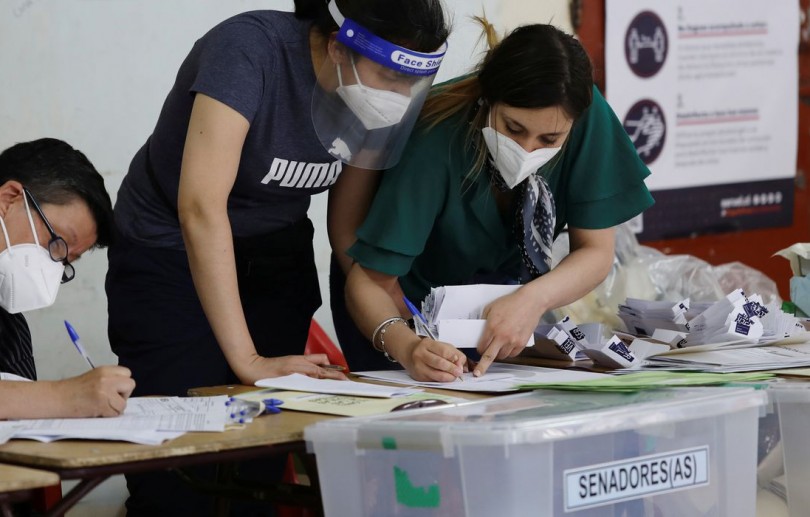 Chile tem segundo turno no domingo: pesquisa indica eleição apertada