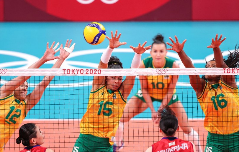 Brasil engata a terceira vitória seguida no vôlei feminino