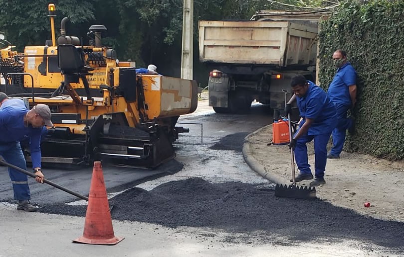 Prefeitura inicia obras para asfaltamento da Rua João Xavier