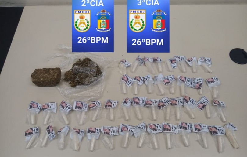 Polícia apreende 44 pinos de cocaína em Nogueira