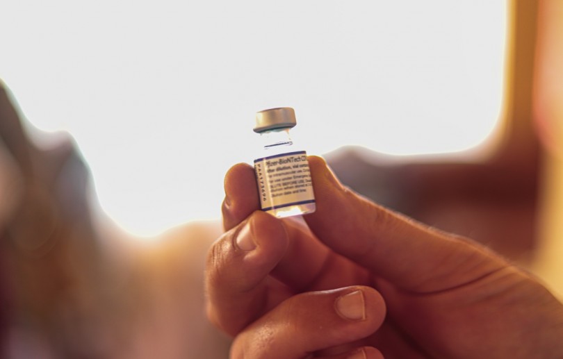 Mais de 9 mil pessoas já tomaram a dose de reforço da vacina contra a covid-19