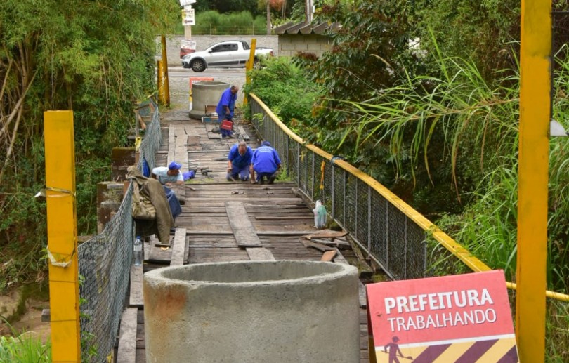 Prefeitura inicia obra na ponte do Castelo, em Itaipava