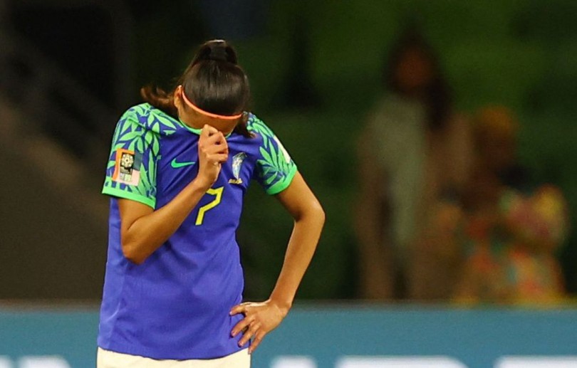 Brasil fica no 0 a 0 contra Jamaica e dá adeus à Copa do Mundo feminina de futebol