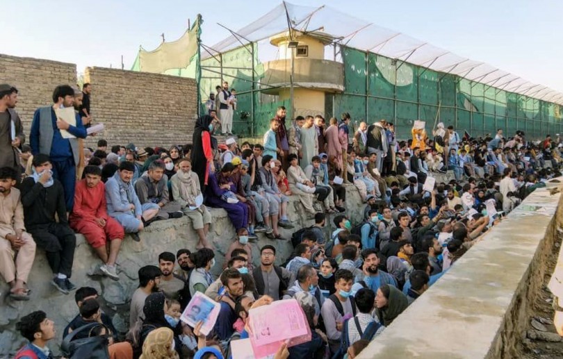 Talibã dispara para o alto para dispersar manifestantes em Cabul