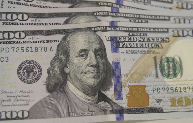 Dólar sobe para R$ 5,43 com temores sobre recessão nos EUA