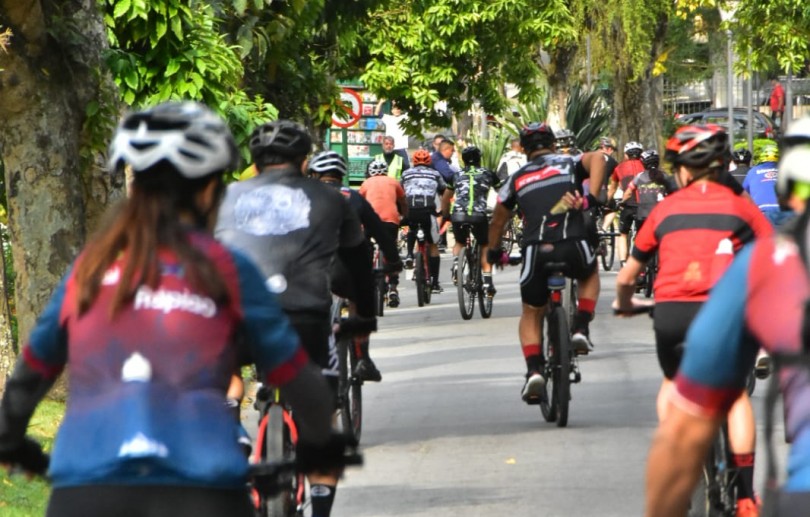 Passeio ciclístico reuniu 120 pessoas nas ruas do Centro da Cidade