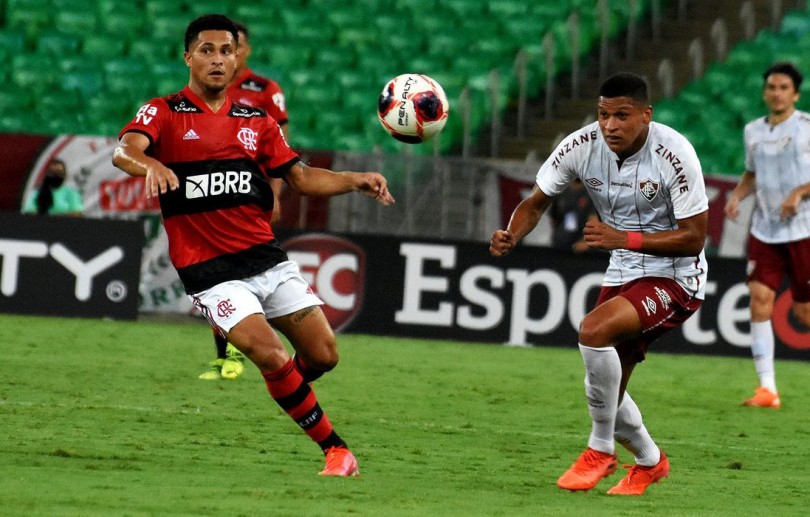 Fluminense vence Flamengo no Maracanã