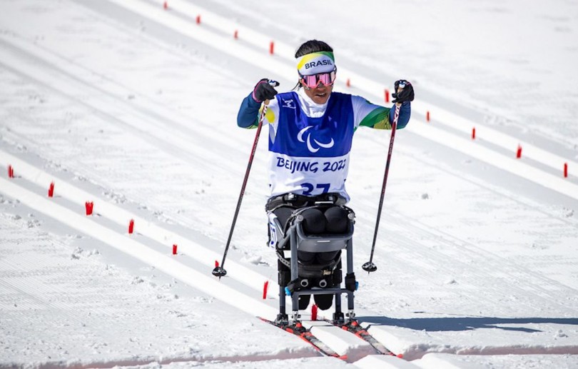 Aline Rocha é bronze no Mundial de esqui cross-country paralímpico