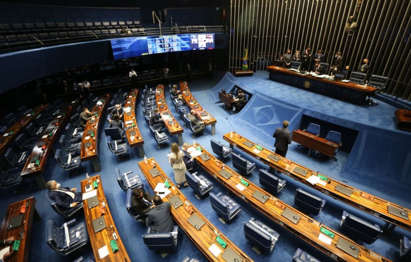 Auxílio emergencial: Senado aprova texto-base da PEC que dá condições fiscais para novo auxílio